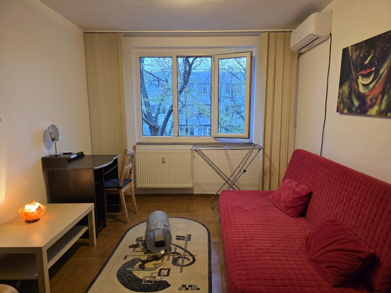 Jean Steriadi, 10 minute metrou 1 Decembrie 1918, pe al Fetesti,